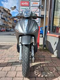 Piaggio Beverly Tourer 300
