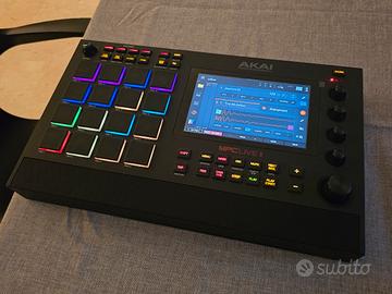 Akai Mpc live 2 più accessori