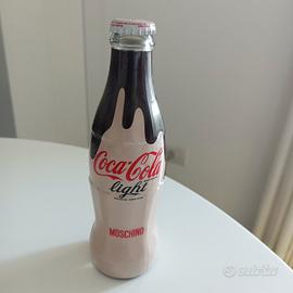 Bottiglia Coca-Cola Light Moschino