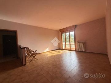 4 LOCALI A REGGIO NELL'EMILIA