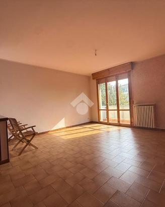 4 LOCALI A REGGIO NELL'EMILIA