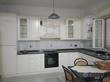 Arredamento casa Cucina+divano+tenda 400€