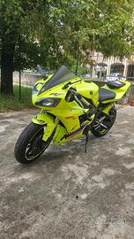 Yamaha R1 