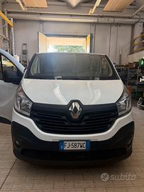 RENAULT TRAFFIC
