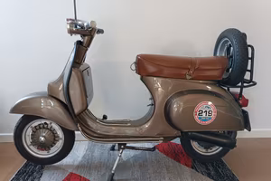 VESPA 50 special faro rettangolare blocco et3