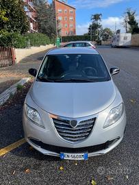 Lancia Ypsilon 1.2 69 CV 5 porte Gold