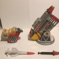 Giochino in metallo anni 50