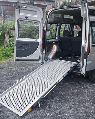 Fiat Doblò TETTO ALTO pedana per disabili