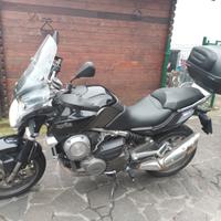 moto Aprilia mana 850