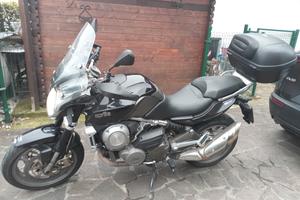 moto Aprilia mana 850