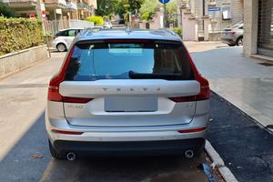 VOLVO XC60 BUSINESS PLUS