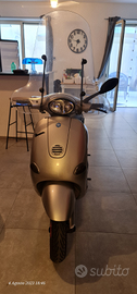 Vespa paggio et4 150