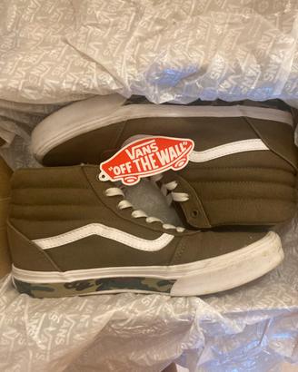 Vans Mid “ off the wall” verde oliva, nuove