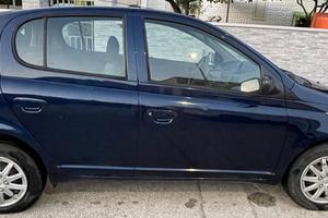 Toyota yaris 2002