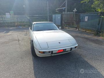 Porsche 924 