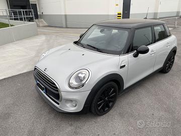 Mini 1.5 Cooper D 5 porte