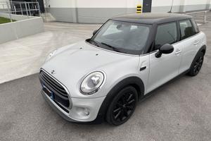 Mini 1.5 Cooper D 5 porte