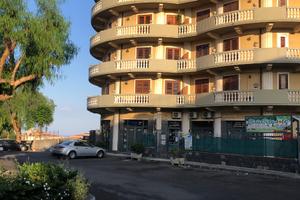 Garage via Pacinotti