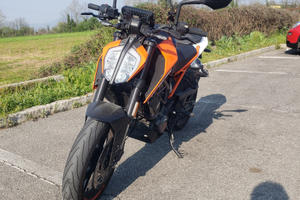 KTM Duke 125