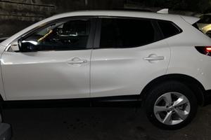 Nissan quasqai