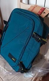 American Tourister, zaino per cabina aereo. Nuovo