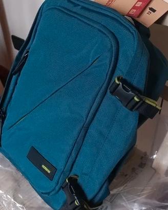 American Tourister, zaino per cabina aereo. Nuovo