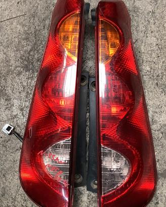 Coppia stop posteriori nissan note 2006