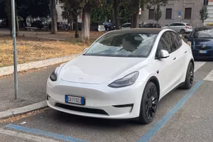 l'auto ha percorso 9.000 Km ed è fatturabile