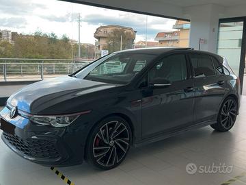 VOLKSWAGEN GOLF VIII 2.0 TSI GTI