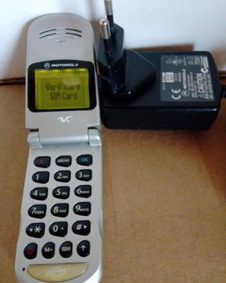 CELLULARE MOTOROLA V