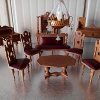 Mobili casa delle bambole