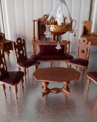 Mobili casa delle bambole