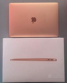 MacBook Air 13” Retina intel i5/8GB RAM 121 GB SSD