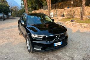 Volvo xc40 2021