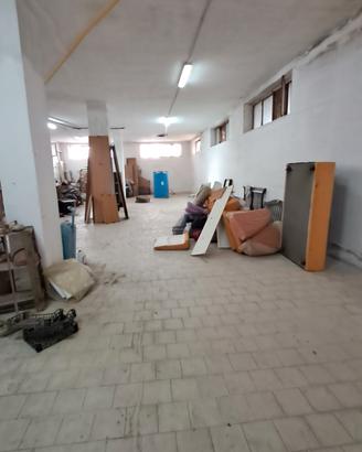 Magazzino / Deposito di 210 mq a Poggiomarino 