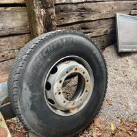 Pneumatico Michelin camion