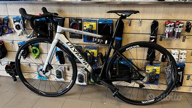 Olympia Leader da strada in carbonio