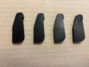 Olivetti Valentine gommini base custodia