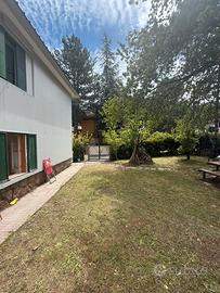 Porzione di villa con giardino Camigliatello