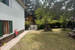 Porzione di villa con giardino Camigliatello