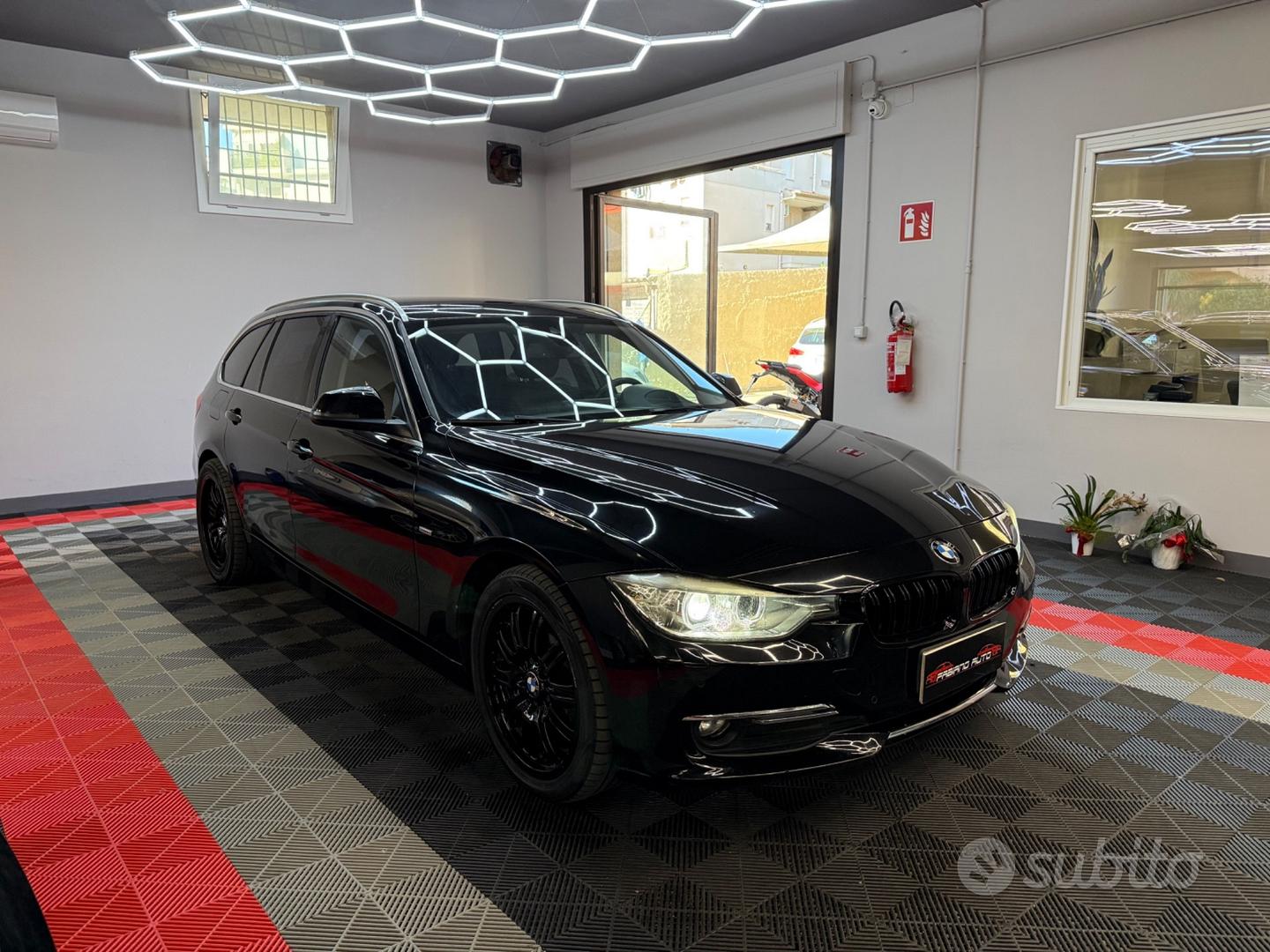 BMW 3 Series 2012 photo 3