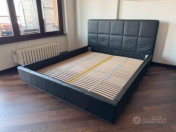 Letto matrimoniale con testiera, similpelle nero