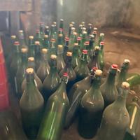Bottiglioni di vetro