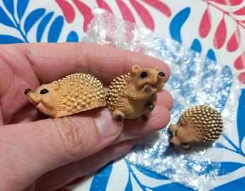 3 Porcispino Ornamentali in resina