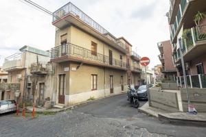 Rif.GR184| casa ind. misterbianco