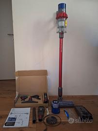 Dyson V10  + kit di accessori