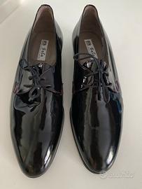 Scarpa da smoking  in vernice nera