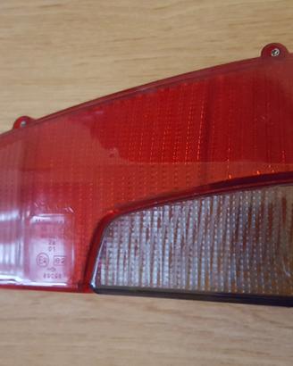 Plastica fanale peugeot 106