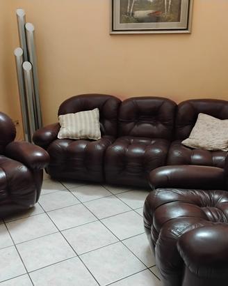 Divano 3 posti con poltrone 