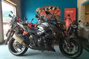 Suzuki GSX R 750 IUGHEND